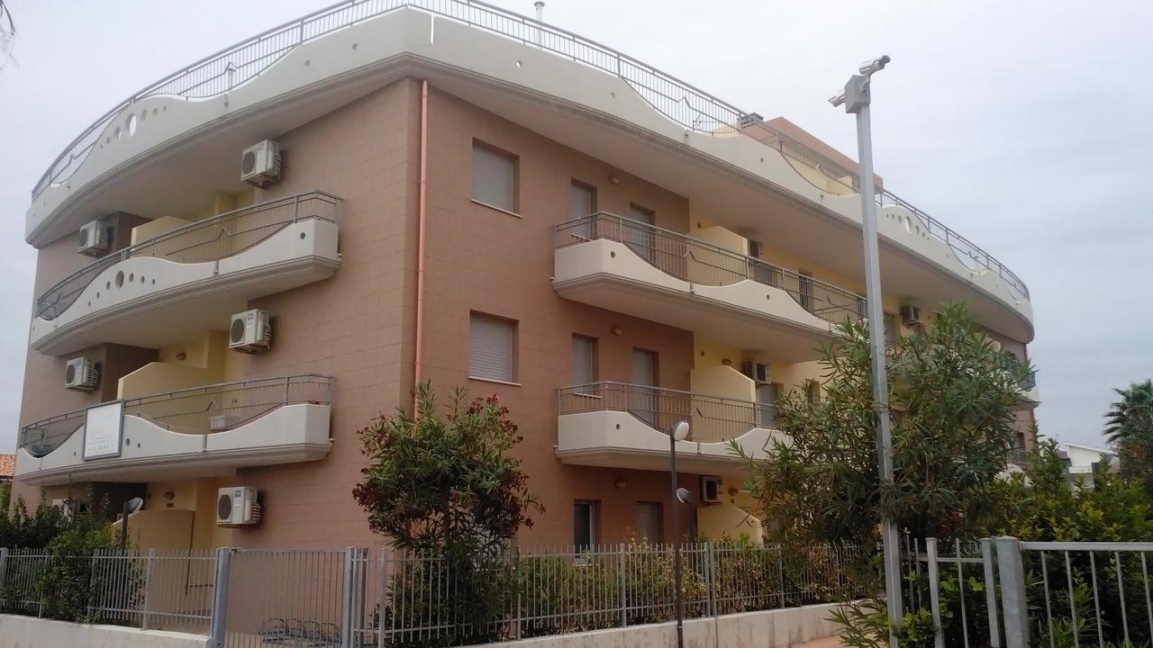 Residence Albadorata Campomarino (Campobasso) Bagian luar foto