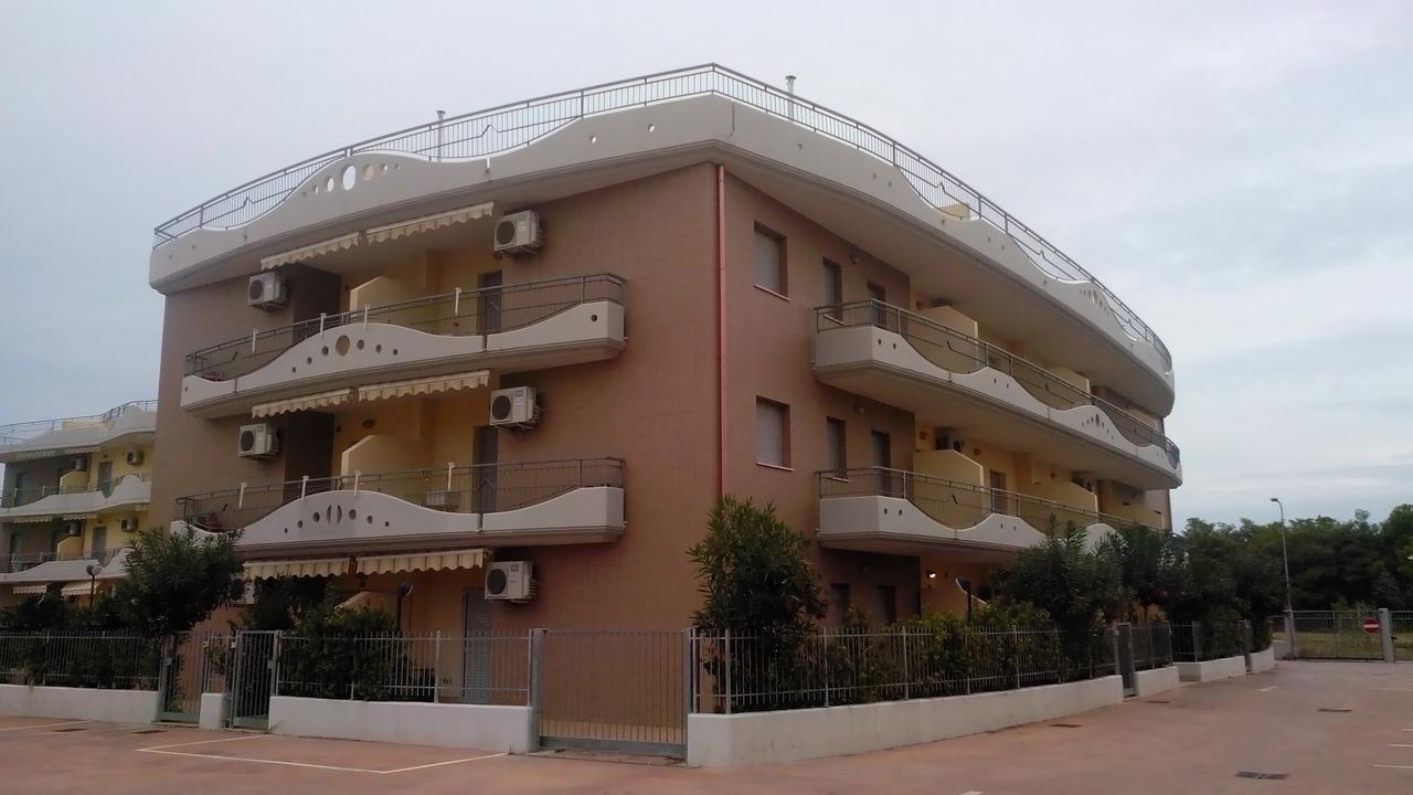 Residence Albadorata Campomarino (Campobasso) Bagian luar foto